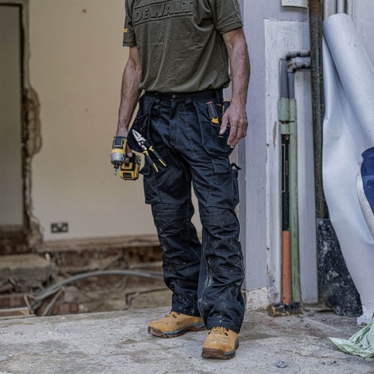 DeWalt Pro Tradesman Cargo Work Trousers - Workwear.co.uk